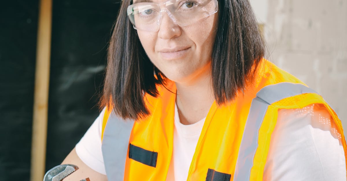 How to Interpret Online Reviews of Emergency Plumbers